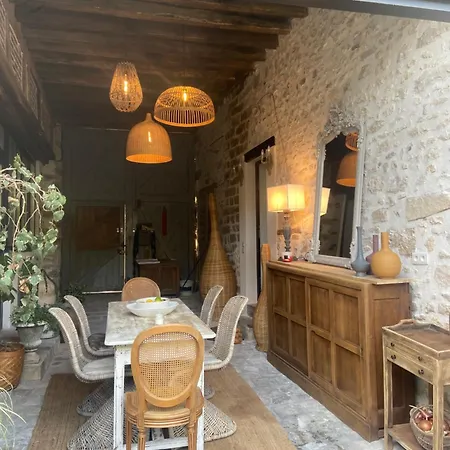 Atelier Des Reves Apartment La Chapelle-la-Reine Exterior photo
